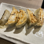 梦園 - 餃子は小振りだけどお腹いっぱいになります