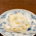 柚木元 - 2022.10 売木村産ヤギのフレッシュチーズ（レアチーズ）と洋梨（オーロラ）