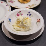 三和 - ミルキーアイス