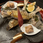 多満喜 - 焼物　子持ち鮎塩焼き　あしらい　2名様分