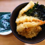 Muten Kurazushi - 令和4年10月 平日ランチタイム
                        えび天と季節の天丼 500円