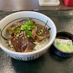 なか卯 - 料理写真:かつおのたたき丼小（650円）