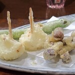 桶家乃隠居 - 玉ねぎ、むかごなど