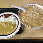 前井食堂 - 半カレーライス・みそラーメン