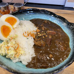 ごちべんSTEAK - 牛スジカレー半熟卵トッピング1,030円