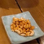 Kunsei Sakaba Ibushi - カシューナッツの燻製