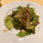 ガフーリオ - 真ん中のは、大きな舞茸。ドレッシングが美味しい。