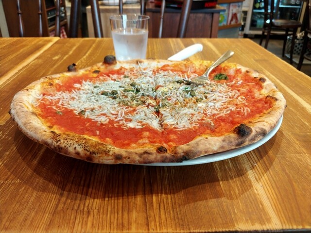 ⭐チチニエッリ【ラ ピッツァ ナポレターナ レガロ＠大阪市福島