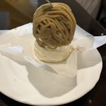 銀座みゆき館 - 和栗のモンブラン。シンプル。メレンゲがねちっとしてて美味しい。