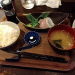 うみからそらへ - 定食はお刺身付き