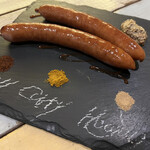 Y.Y.G. Brewery & Beer Kitchen - ポークソーセージのグリル〜3種のスパイスを添えて〜