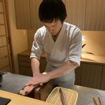 日本料理FUJI - すりっ、すりっ、と心地良い音と同時に、ふわっと柔らかい香りが立ちます。