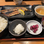 魚の旨い店 - サンマの開き定食