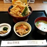 富山湾食堂 - 白エビ天丼 950円税込