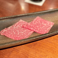 よろにく - ザブトンすき焼き トリュフ添え