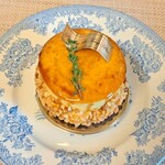 レタンプリュス - パラディはシブーストをアレンジしたプティガトー　とても凝ってます