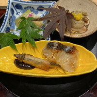 冨すし - 琵琶湖の鮎　鰆　焼き茄子　毛蟹　木の子