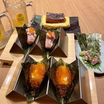 Kaisen Sushi Doggu Izakaya Uomusubi - 