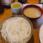 Tonkatsu Tonkou - ご飯ととんじる。