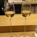 美会 - 右がオルネライア、左がバローロです