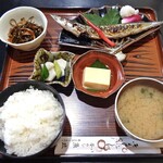 釜めし魚政 - 焼魚定食ランチ（サンマ；ご飯大盛り）