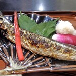 釜めし魚政 - 「焼魚定食ランチ（サンマ）」のメイン