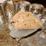 馳走 啐啄一十  - ⑥皮剥(広島県江田島産、3日寝かせ)
      産卵期は初夏～夏、旬は秋～冬
      コリッ感を残しつつ旨みを引き出す仕上げ
      肝を寝かせるのは相当難しいが、丁寧な血抜きで可能に、力強いコクと旨みがあります