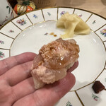 うを徳 - かわはぎのにぎり