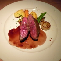 ゴッサム - 常陸和牛の炭火ステーキ赤ワインソース