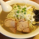 中村屋総本山 - 濃厚煮干しそば