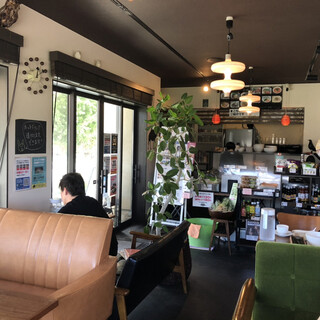 カフェ ガパオ_2