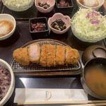 Tonkatsu Datekatsu - 