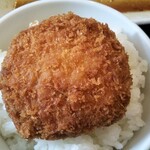 わ楽 - 明太クリームコロッケオンザライス！