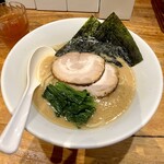 Hakata Ippuudou - 豚骨醤油