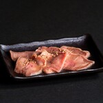 特選焼肉 ミート田中 - 豚タン
