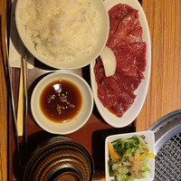 焼肉 しんうち 神楽坂 - 