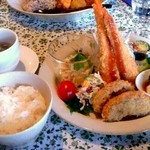 カフェピアニッシモ - おまかせプレート（車麩かつとなんちゃってエビフライ）