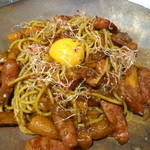 Maison4125 - イノシシのソーセージ入りデミグラスパスタ