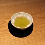 Unagi Sumiyaki Hitsumabushi Minokin - お茶（煎茶）