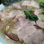 ラーメンショップ - 圧巻の肉厚チャーシュー