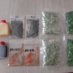 台湾まぜそば やす田 八戸ノ里店 - 薬味とか