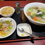 健康中華庵 青蓮 - 麺ランチ　海鮮スープ麺　¥900