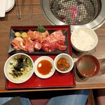 炭火焼肉 久 - 上久ランチ