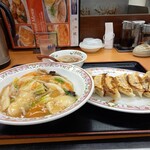 Gyouza No Oushou - 中華丼、餃子