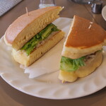 珈琲専門店 トミィ - チキンバーグ