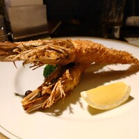 洋食 つばき - 車海老のフライ(2,500円)とにかく大きくてボリューム一杯。食べ応えのある海老フライです♥