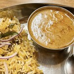 南インド家庭料理 インダスレイ - カラーソース