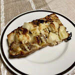 メゾン ムラタ - ハニーマスタードポークとポテトのタルティーヌ ¥270