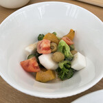 飛行船スタイル 南條 - ゴロゴロ野菜のロックサラダ