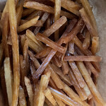 芋屋金次郎 - 揚げたてのツヤが良い。280g(800円)。ポリポリ。